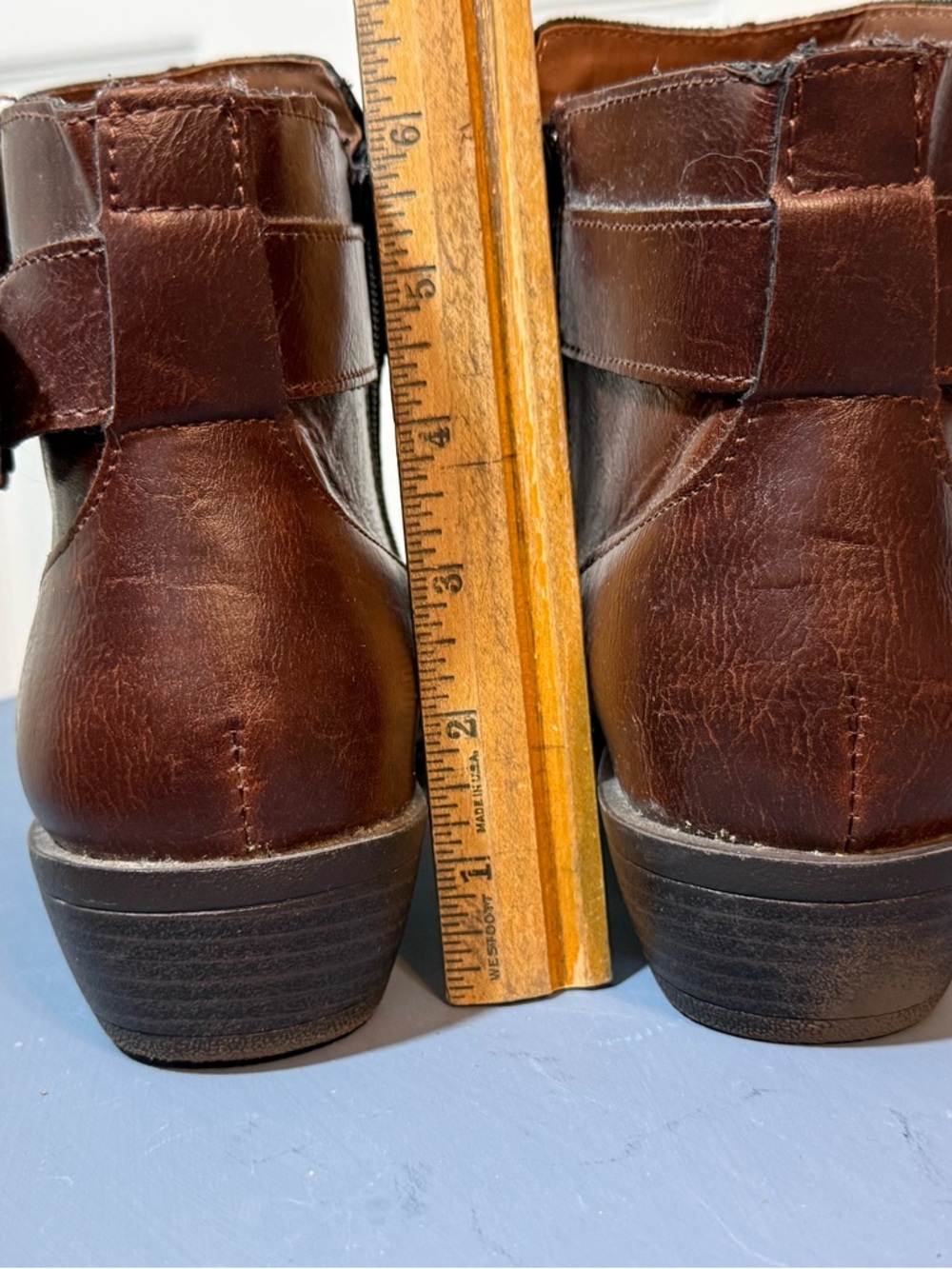 boc Women's Brown Leather Buckle Ankle Booties - Picture 4 of 6